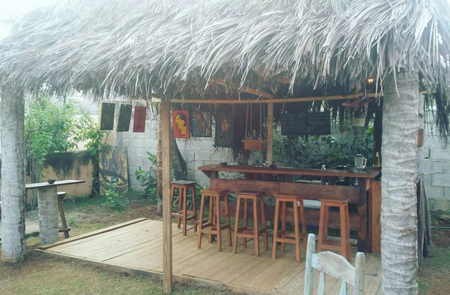 El Pequeno Refugio de Samana Las Galeras Bar